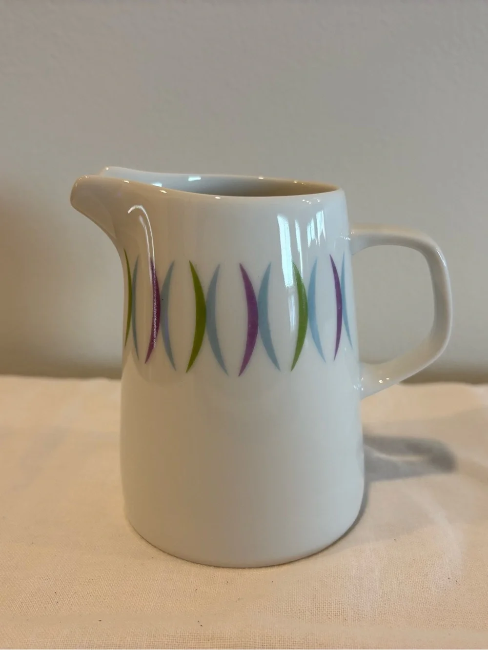 Vintage Elite By Mikasa Fine China Narumi “Rhythm” Creamer 4”